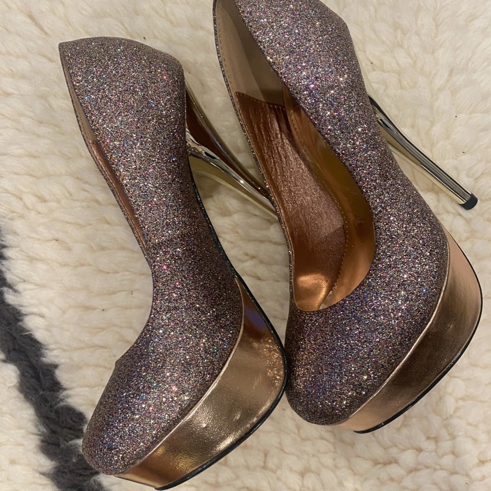 Womens Rose Gold Glitter Pump - Picture 8 of 10